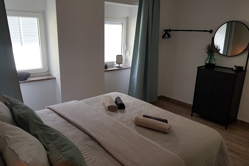 Schlafzimmer Nr. 2 mit Kleideraufbewahrung