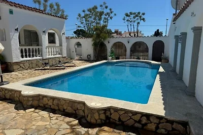 Casas Dona Marion  Empuriabrava
