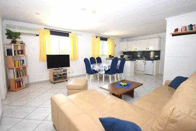 Villa Cap Ras in Empuriabrava