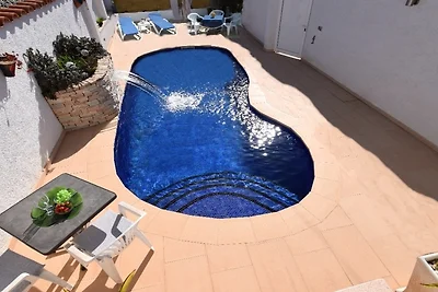 Super Villa Emporda in Empuriabrava