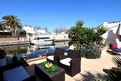 Super Villa Emporda in Empuriabrava