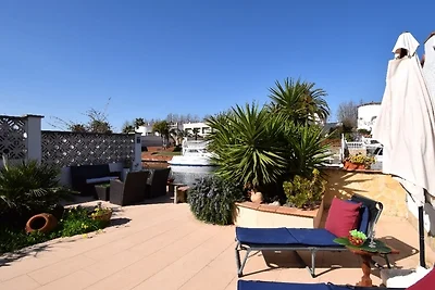 Super Villa Emporda in Empuriabrava