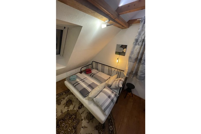Chambre à coucher 2ème étage avec lit simple ou extensible en lit double