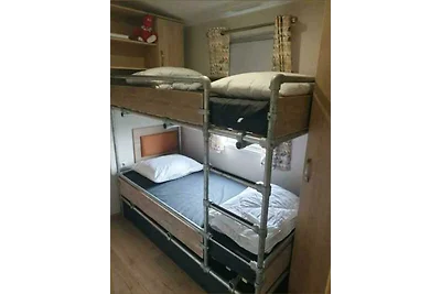 Julianahoeve's Duif 224