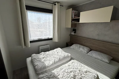 Chalet Green