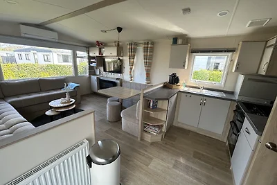 Julianahoeve's Duif 224