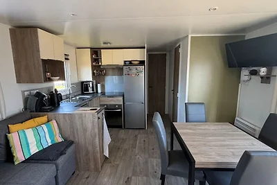 Chalet Green