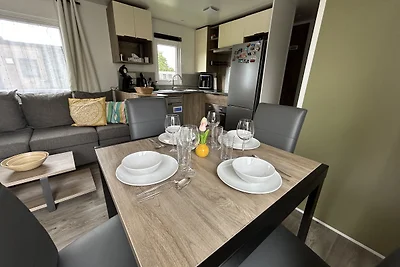 Chalet Green
