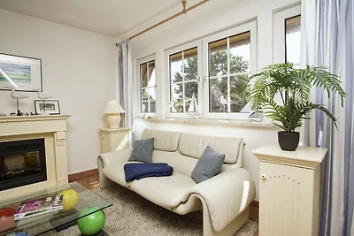 Landhaus Wildrose FeWo OG+DG: Balkon, ruhige...