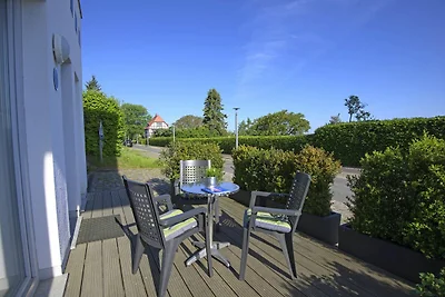 Haus Ostseeblick 1 FeWo Backbord: Terrasse