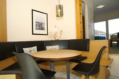 Appartements Eldena FeWo15: strandnah, Balkon