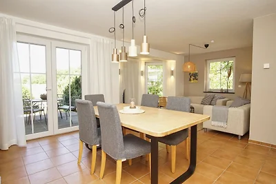 Haus Breeghus FeWo Boddenkoje: Terrasse