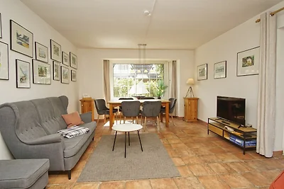 Landhaus Wildrose FeWo EG: Terrasse, ruhige...
