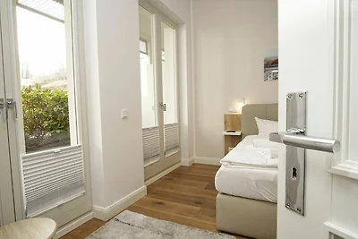 FIRST Sellin FeWo2.3: Terrasse, Sauna,...
