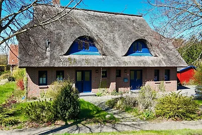 Reethaus Wiek Haus: Terrasse, Garten, Sauna