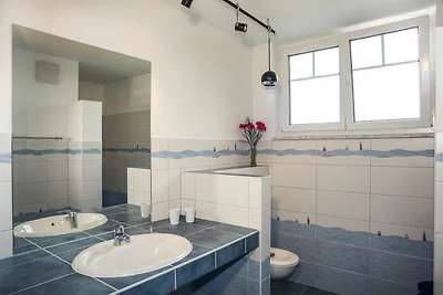 Villa Bergfrieden Süd FeWo3: Balkon