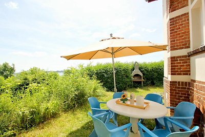 Villa Hermine Haus: Terrasse, Garten,...