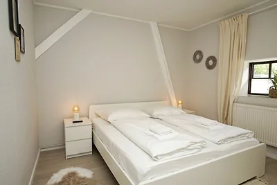 Haus Büdnerstube FeWo3: Garten, Sauna,...