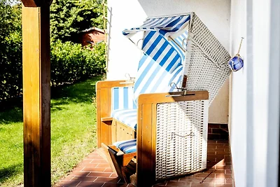 Landhaus Wildrose FeWo EG: Terrasse, ruhige...