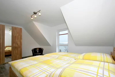 F-1037 Ferienhaus Neuendorf Haus: Terrasse, G...