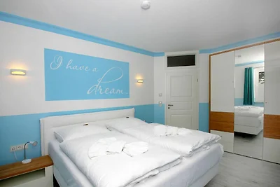 Beach House Schotstek:...