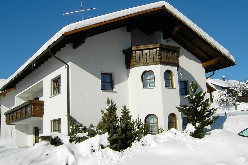 Haus Heike im Winter
