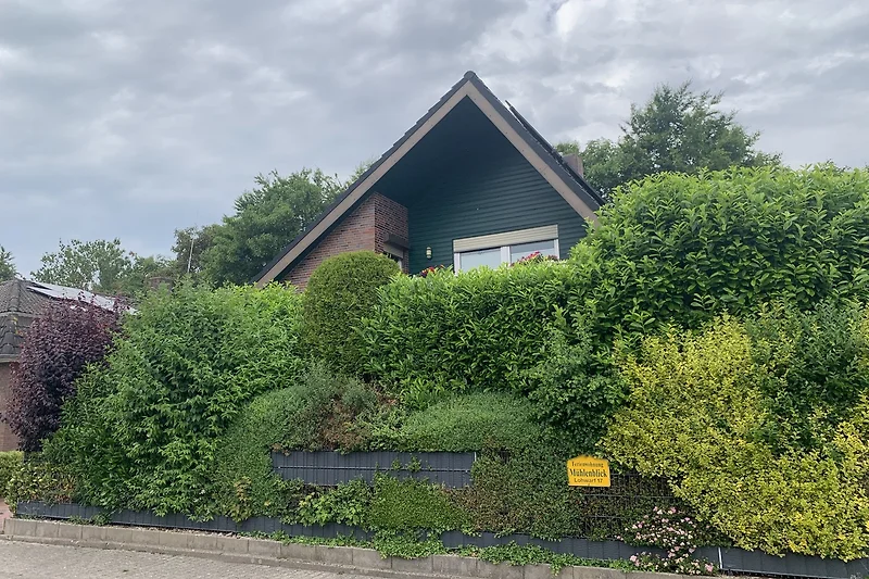 Wohnhaus Vermieter / PKW Stellplatz