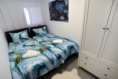 Haus in Rijeka mit 5 Schlafzimmer,3 Badezimmer,Pool,private Parking