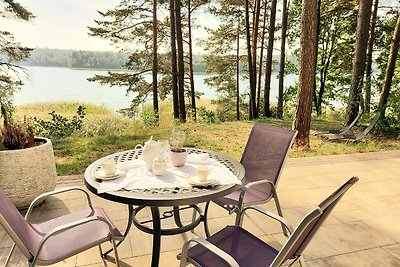 JW MAZURY Ferienhaus Żuraw mit Steg