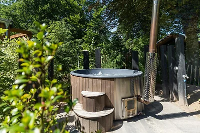 Tiny Lodge Eco 4 Personen mit Hottub und...