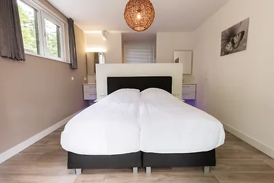 Boshuys für 20 Personen mit Jacuzzi und Sauna