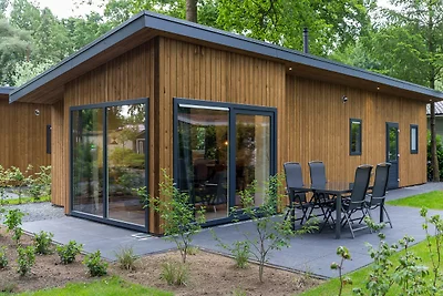 Wood Lodge Eco 4 Personen mit Hottub oder Jac...