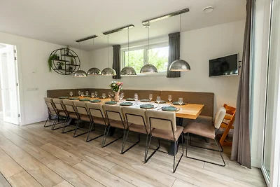 Boshuys für 20 Personen mit Jacuzzi und Sauna