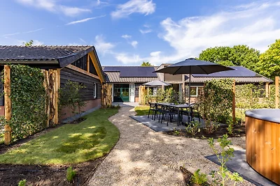 Valkse Hoeve mit Hottub | 6 Personen