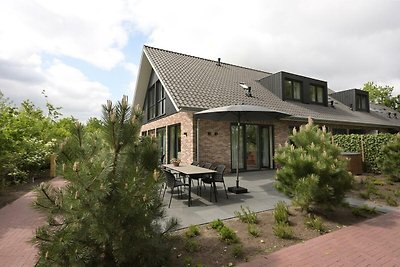 Heide Hoeve Eckhaus mit Hottub | 6 Personen