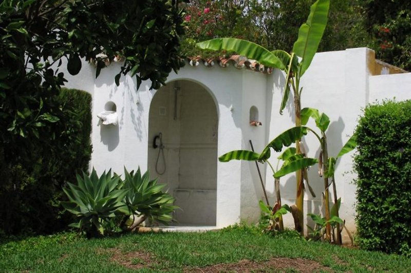 Outdoor shower