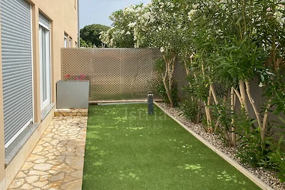Schöne Villa mit privatem Pool und Parkplatz, nahe am Meer