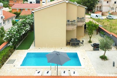 Schöne Villa mit privatem Pool