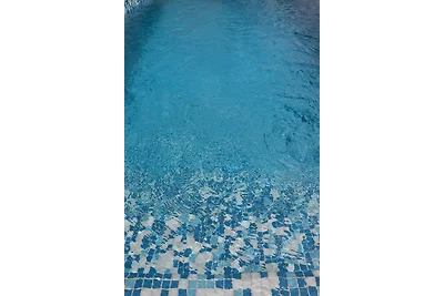 Moderne Villa mit privatem Pool in der Nähe des Meeres