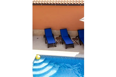Wunderschöne Villa mit Pool und Whirlpool und Meerblick