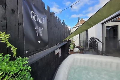 Sea-renity23 met sauna en jacuzzi