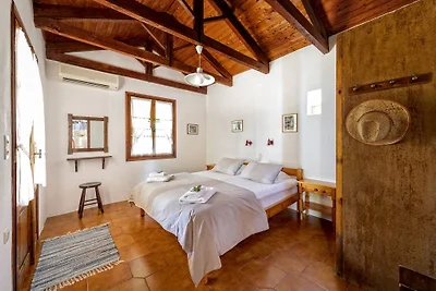 Daphnes cottage