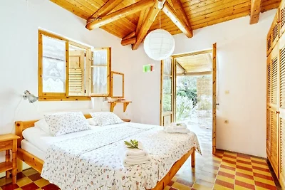 Daphnes Apartments