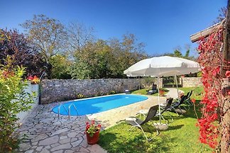 Villa Katherine with Pool and Game Room