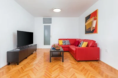 Close to the Beach and the Mall - Sunny Pula
