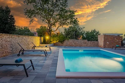 Modern Apt, Shared Pool, Terrace - Cesare 1