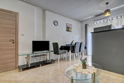 Kajfes A5 - One Bedroom Apartment with...