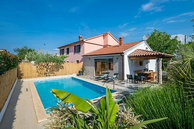 Charming Holiday House Mara