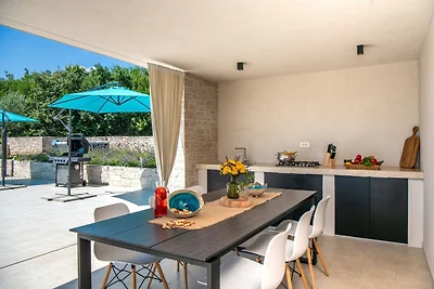 Villa Silentio mit Whirlpool und Pool (4+2)