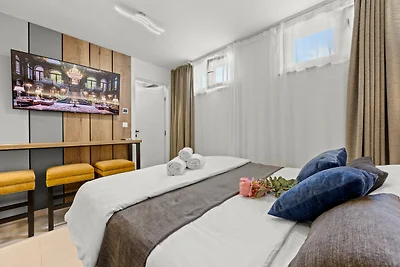 The Marina Studio - Waterfront Residence